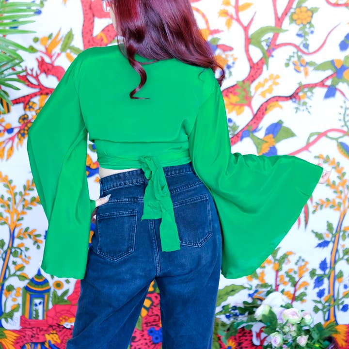 Karma Nepal Crafts - Vendita all'ingrosso Camicetta - Donna - Top avvolgente in seta tinta unita1