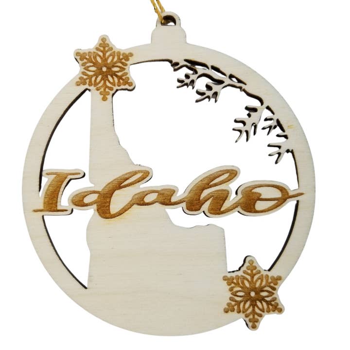 Décoration en bois de l'Idaho en forme d'identification avec découpe en forme de flocons de neige pour la vente par Happy Wood Products