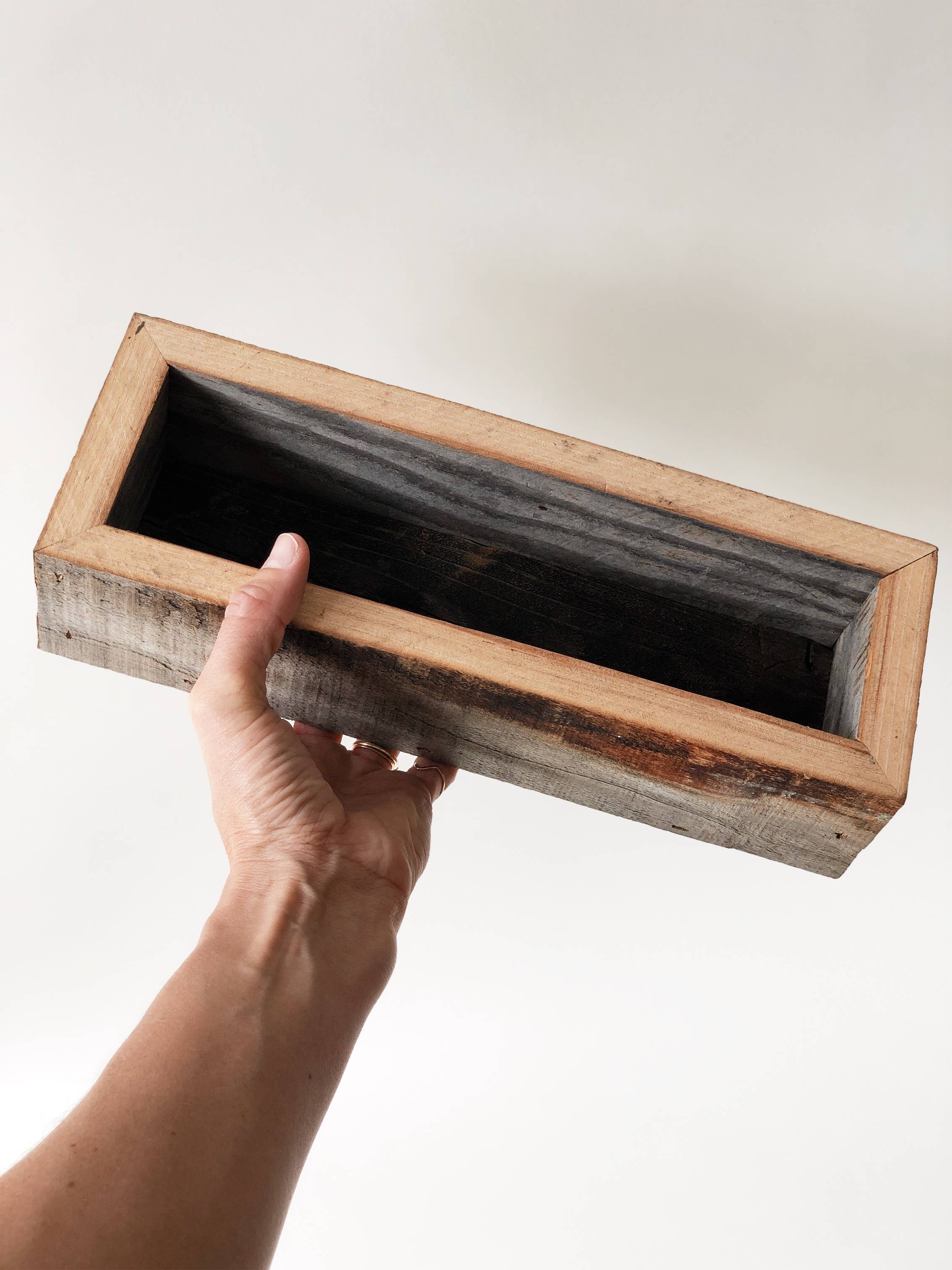 Alibi Interiors - Vendita all'ingrosso Fioriere - Fioriera in legno di recupero 2x10 Fivesie3