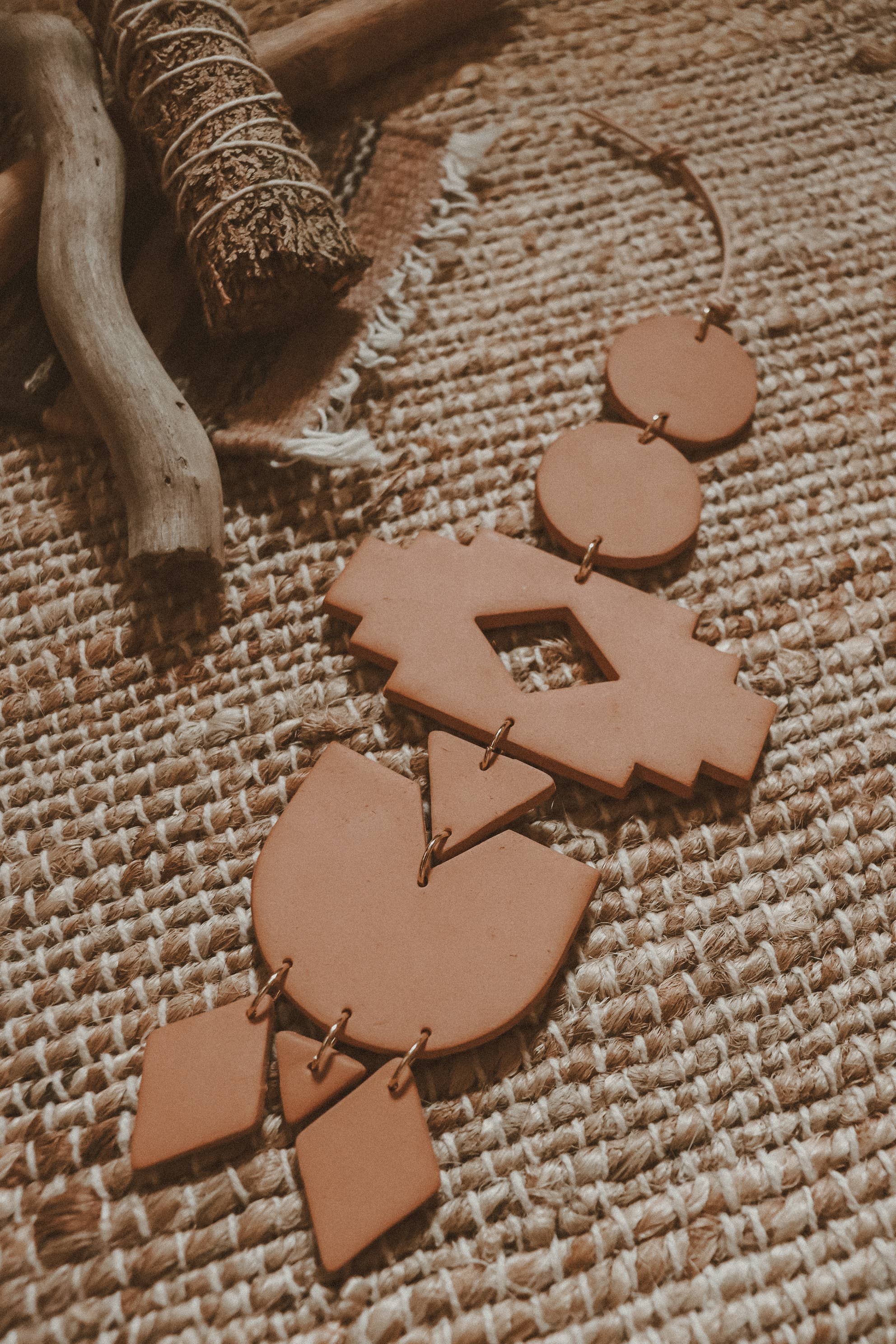 Rooted Reverie – Arte de parede dimensional/3D por atacado – Vale do Fogo | Penduramento de Parede de Barro Pequeno Sudoeste Terroso5