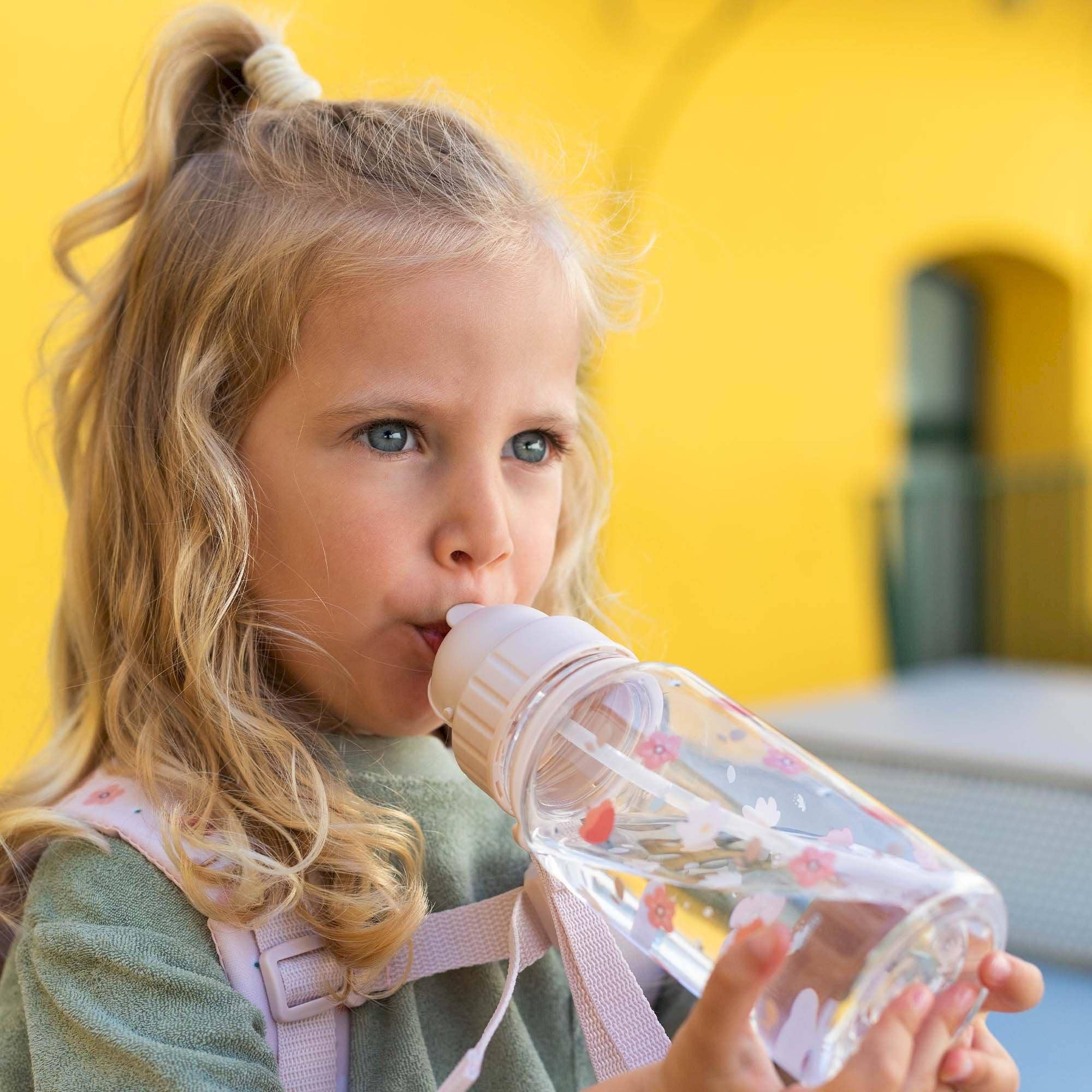 Tutete - Wholesale Water Bottle - Little Garden Plastic Bottle2