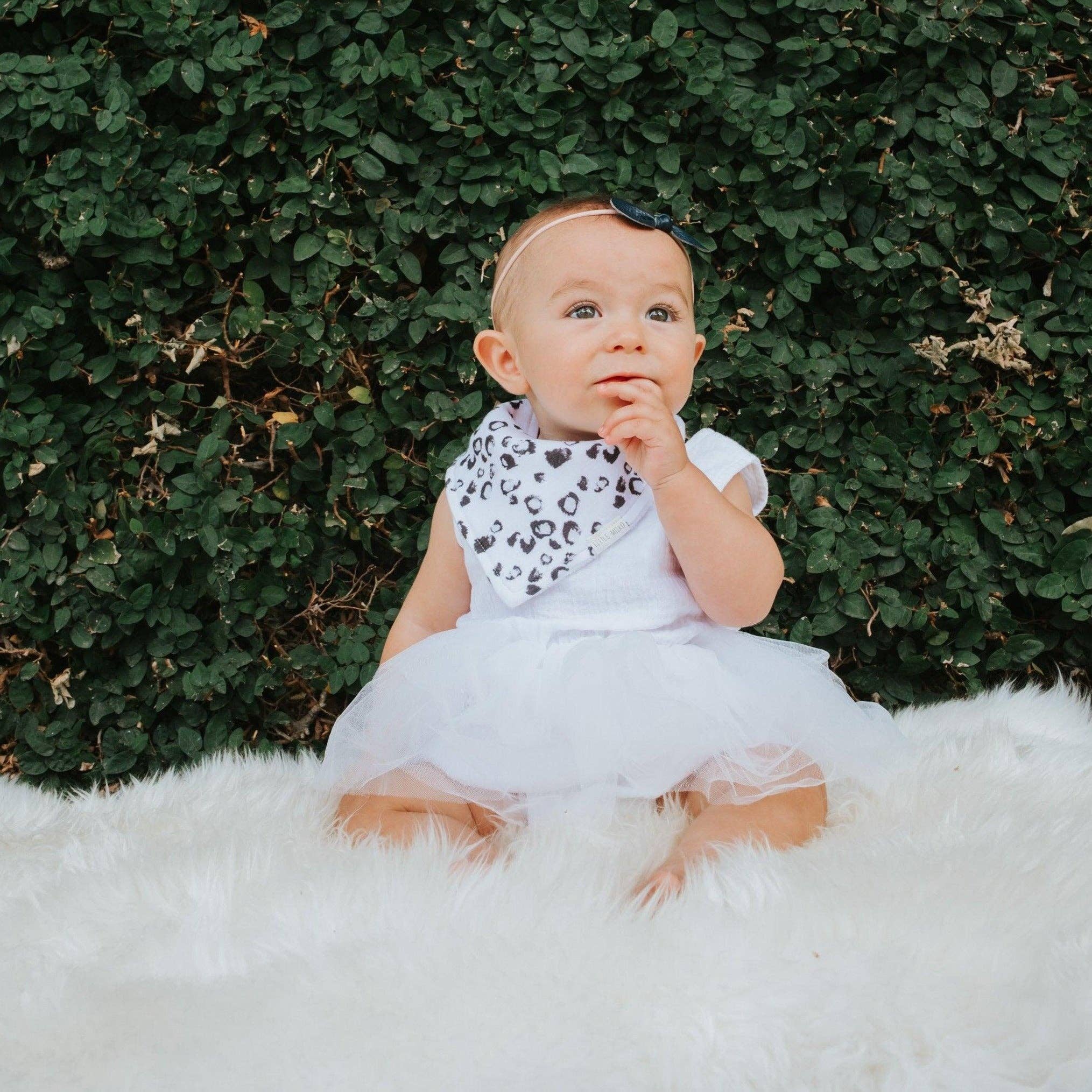 Zoe Sage - Wholesale Bandana Bib - Bandana Dribble Bib Linen | Little Leopard3