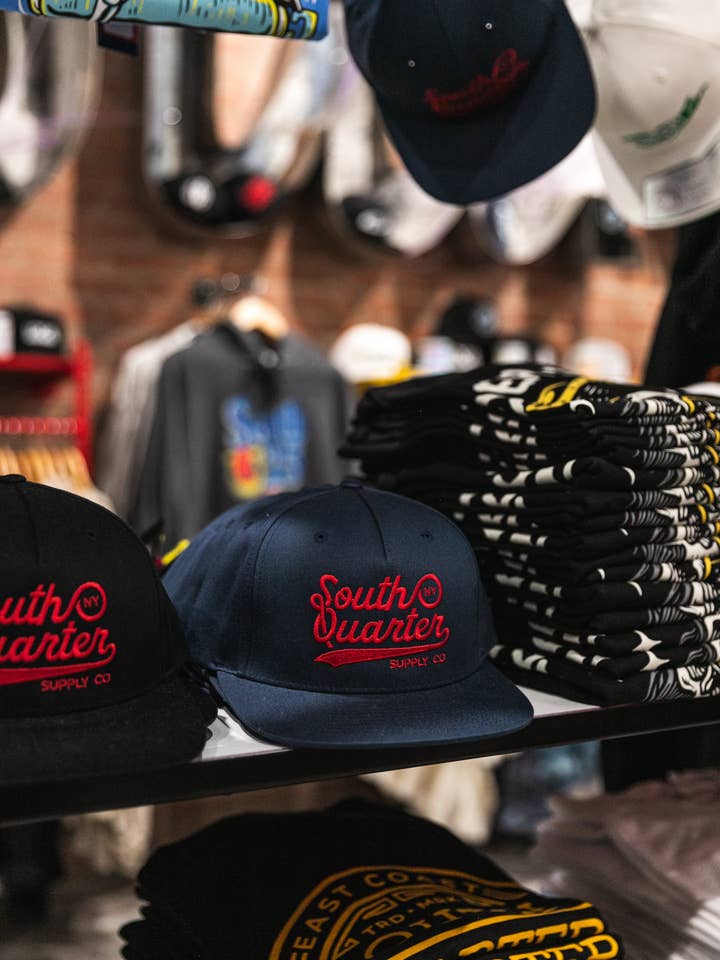 South Quarter Script Snapback Hat por atacado de South Quarter