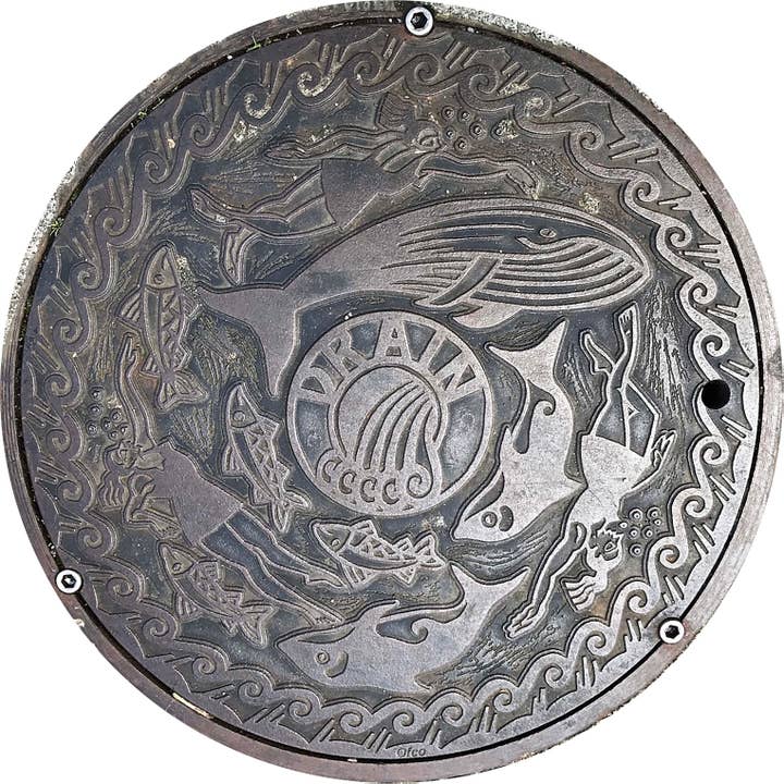 PROJECT NORTHWEST - Seattle, WA - Zerbino per copertura fognaria a forma di pesce per la vendita all'ingrosso da parte di Vernakular Photo Designs