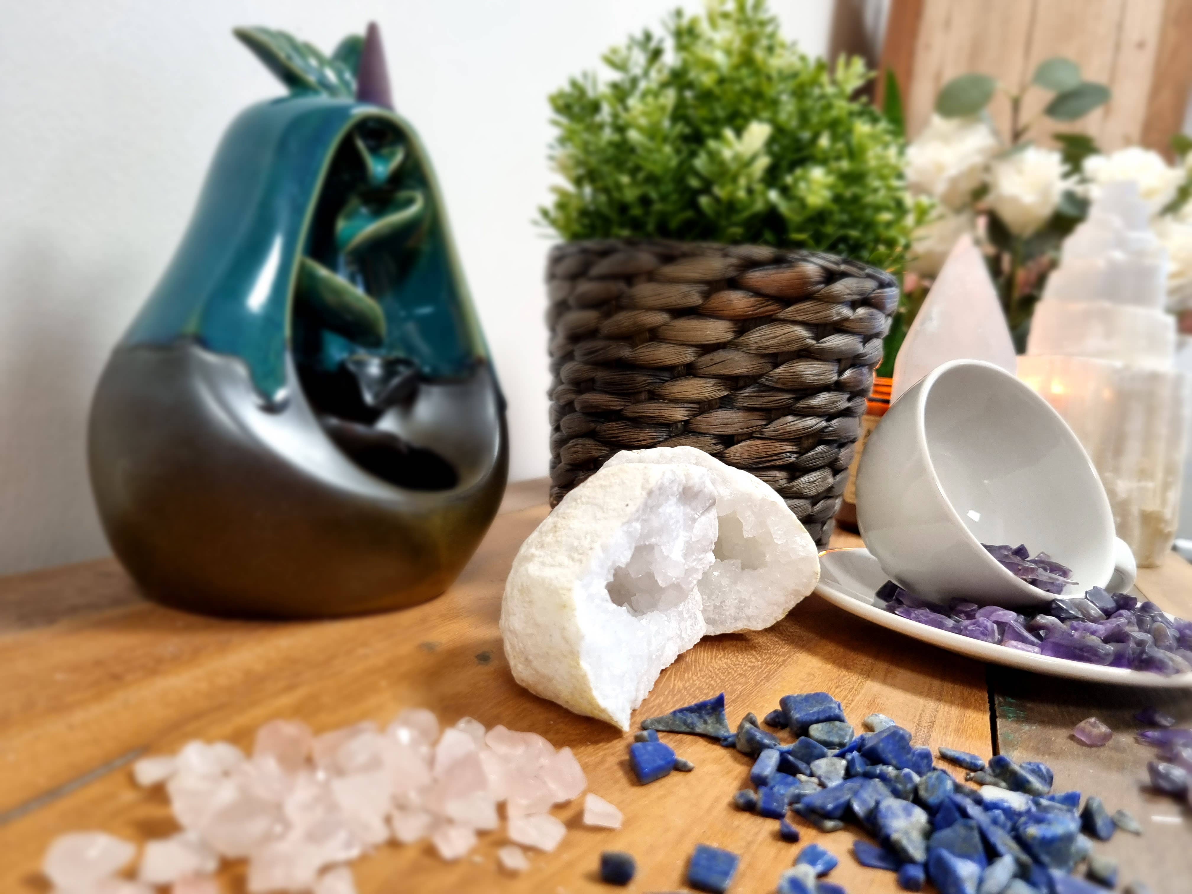 Ancient Wisdom - Wholesale Spiritual Stone/Crystal - Clear Quartz Gemstone Chips Bulk - 1KG1