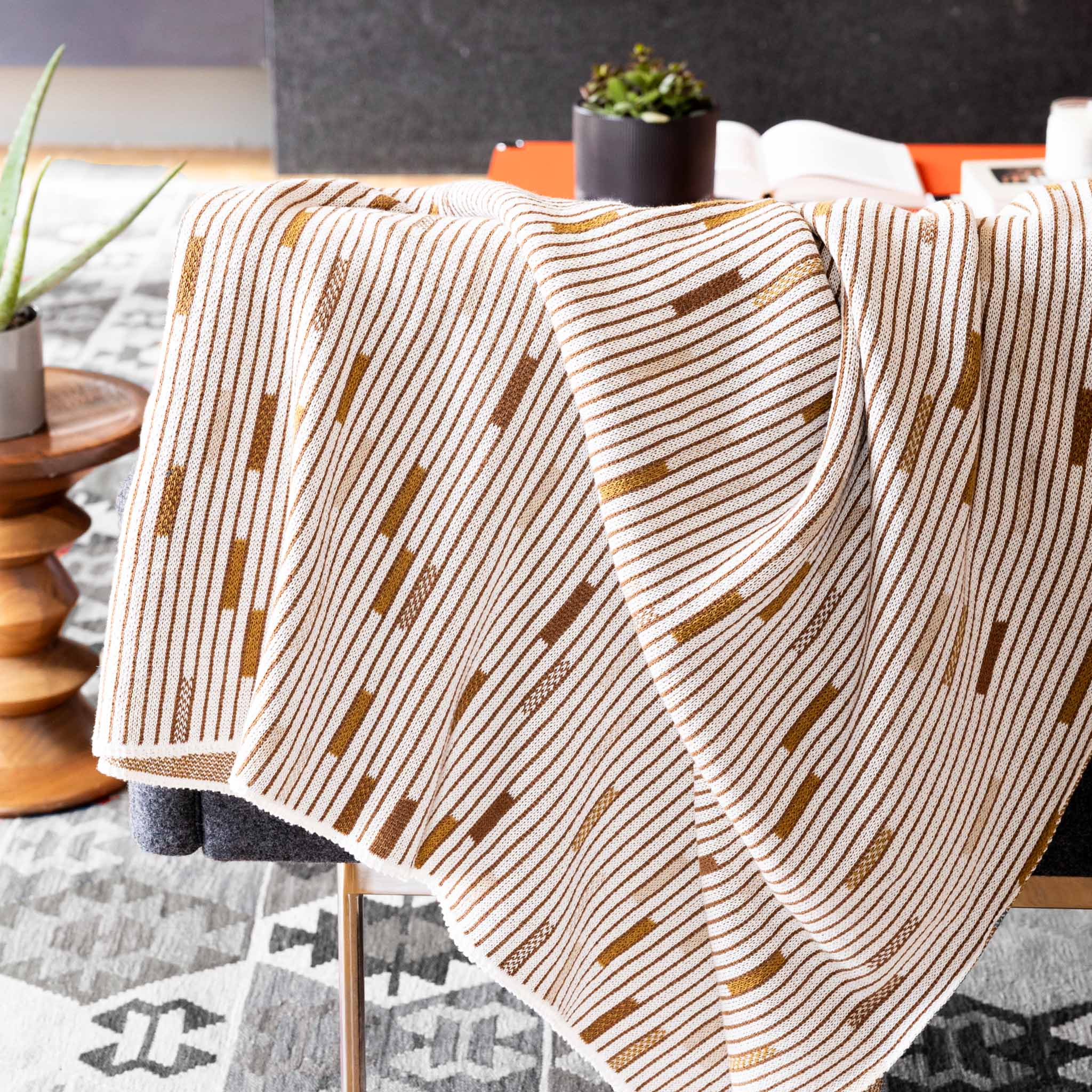 In2Green - Wholesale Throw Blanket - Cotton Sustainable Knit Striped | Geometric Throw Blanket - Matrix by Elodie Blanchard6