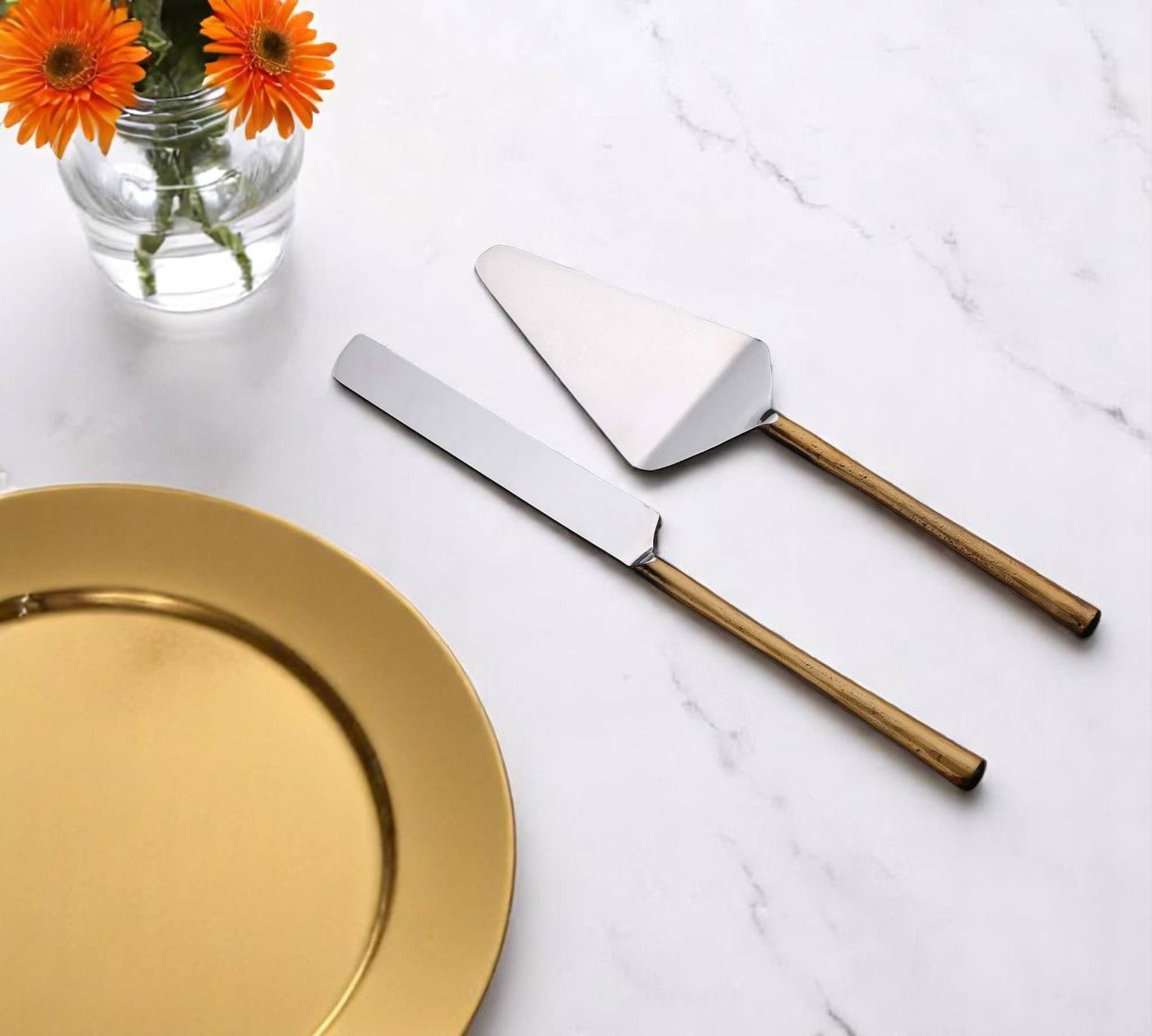 HomeRoots – wholesale Flatware serving piece – Hammered Gold Stainless Steel Two Piece Hand Forged Cake Server1