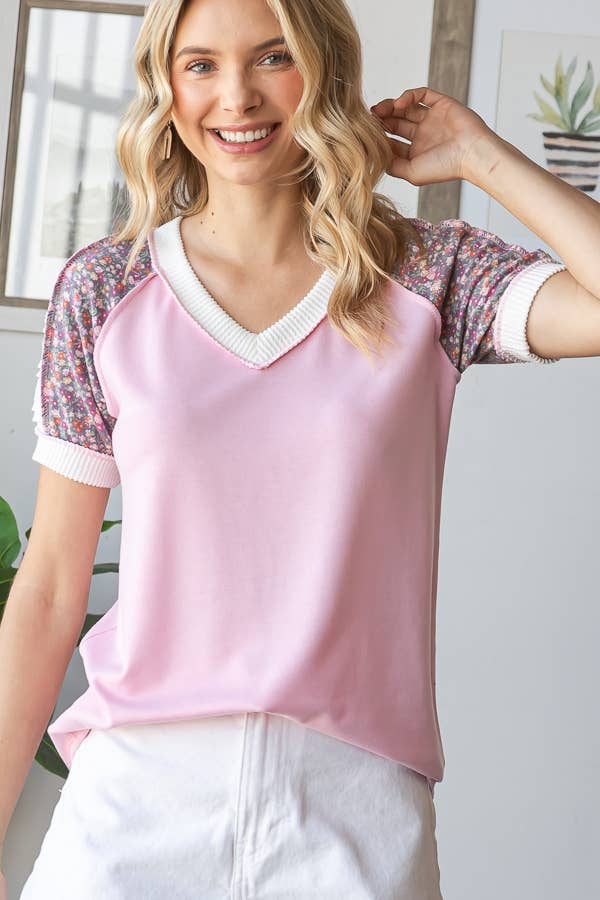 7th Ray – Großhandel Strickoberteil – Damen – Blumiges Multi-Stoff V-Ausschnitt Raglan Kurzarm-Top T593910