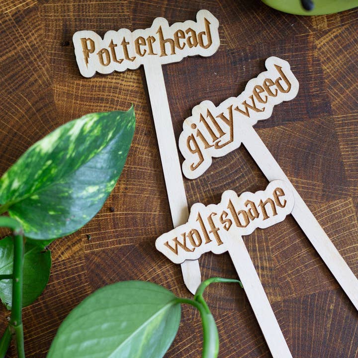 The Print Pantry - Wholesale Garden/Lawn Stake - Harry Potter Wooden Plant Markers7
