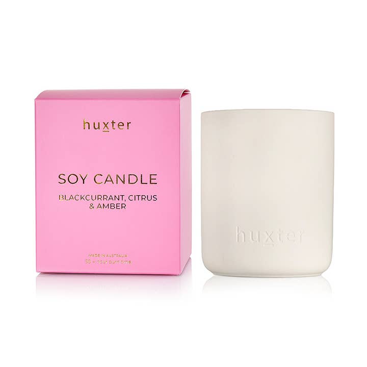 Kerze in Schachtel - Weihnachtsblumen-Kollektion - Schwarze Johannisbeere, Zitrus & Amber - Über 50 Stunden Brenndauer für den Großhandel von Huxter