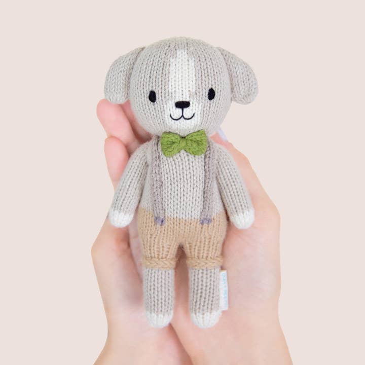 cuddle+kind - Wholesale Doll - Kids - Tiny Noah the dog, gives 10 meals6