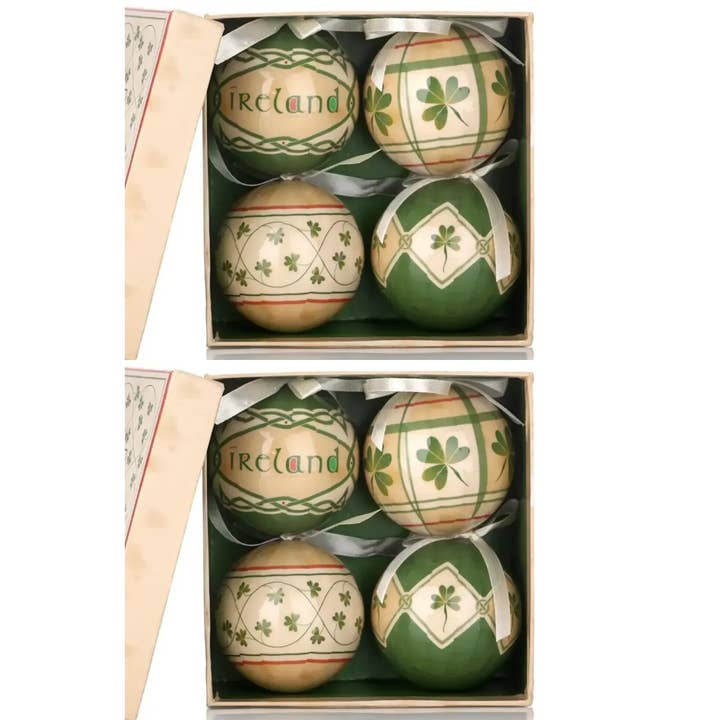 Set da 4 palline di Natale con trifoglio irlandese per la vendita all'ingrosso da parte di Dublin Gift Company