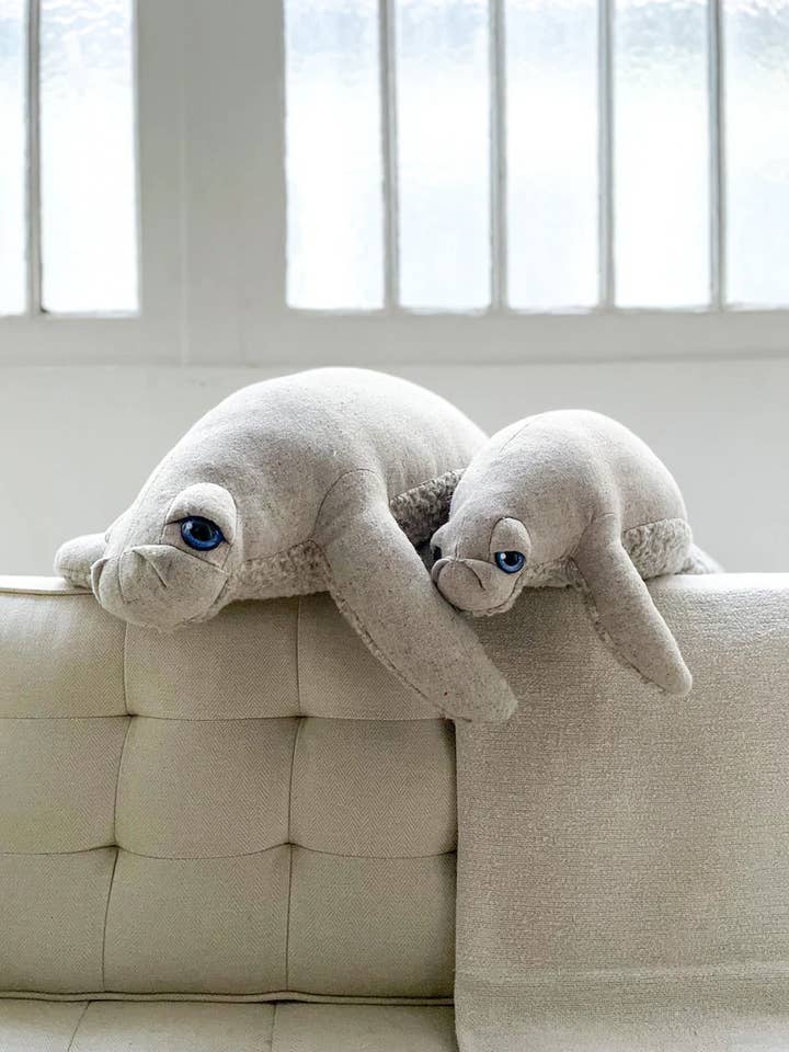 Animal en peluche Le lamantin Big Sand pour la vente par BigStuffed