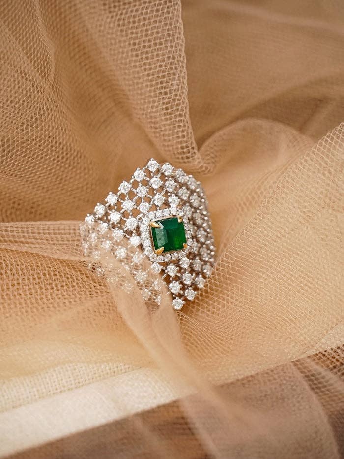 LanLivia – Anel de cocktail/declaração por atacado – Anel Largo de Rede Estrelada Brilhante e Volumosa0