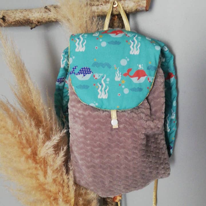 Sac à dos maternelle gris-baleine pour la vente par Miss et Cie