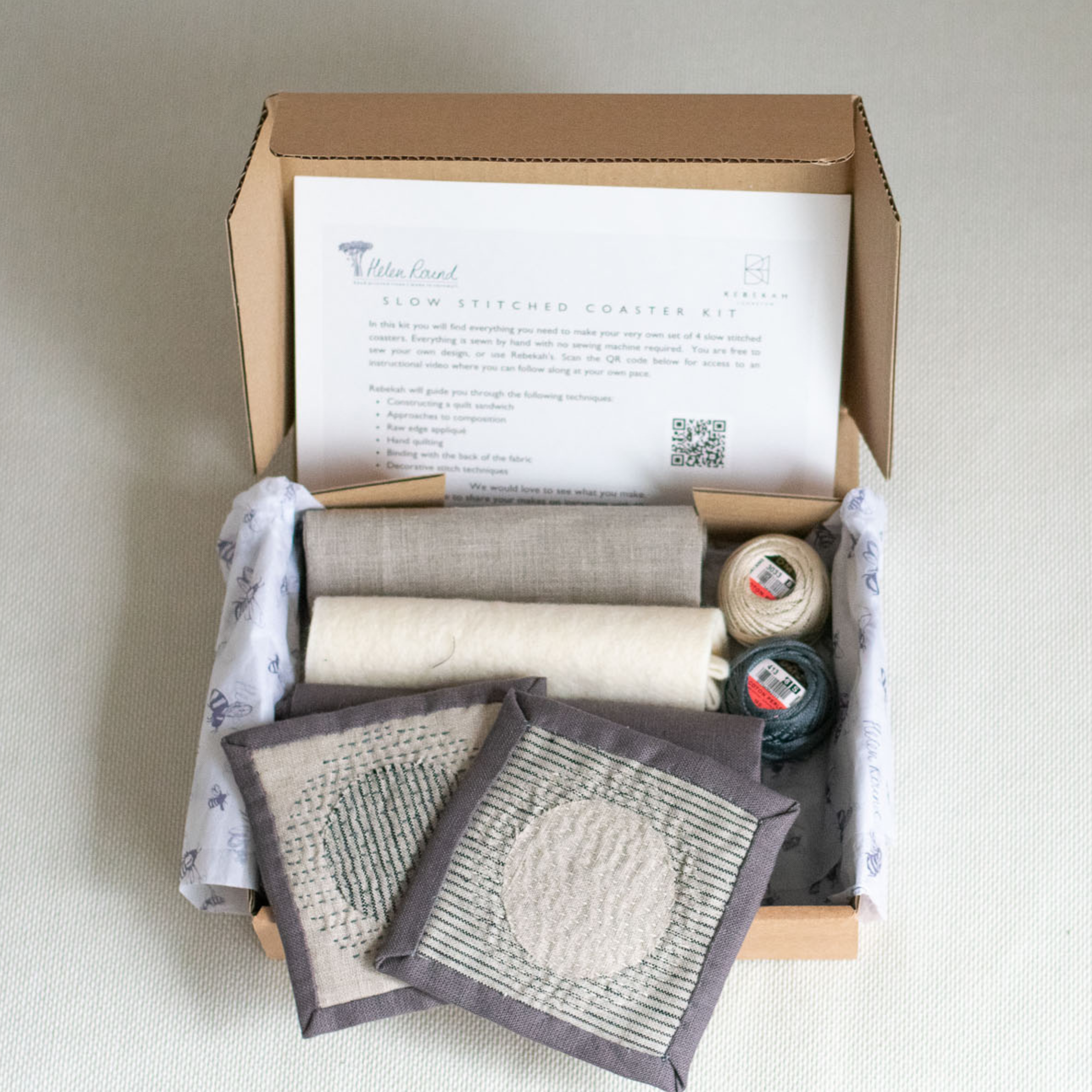 Helen Round - hand printed linen (US Duties Paid) - Vente Kits de couture - Kit de sous-verres en lin cousu lentement, projet de couture, kit d'artisanat4