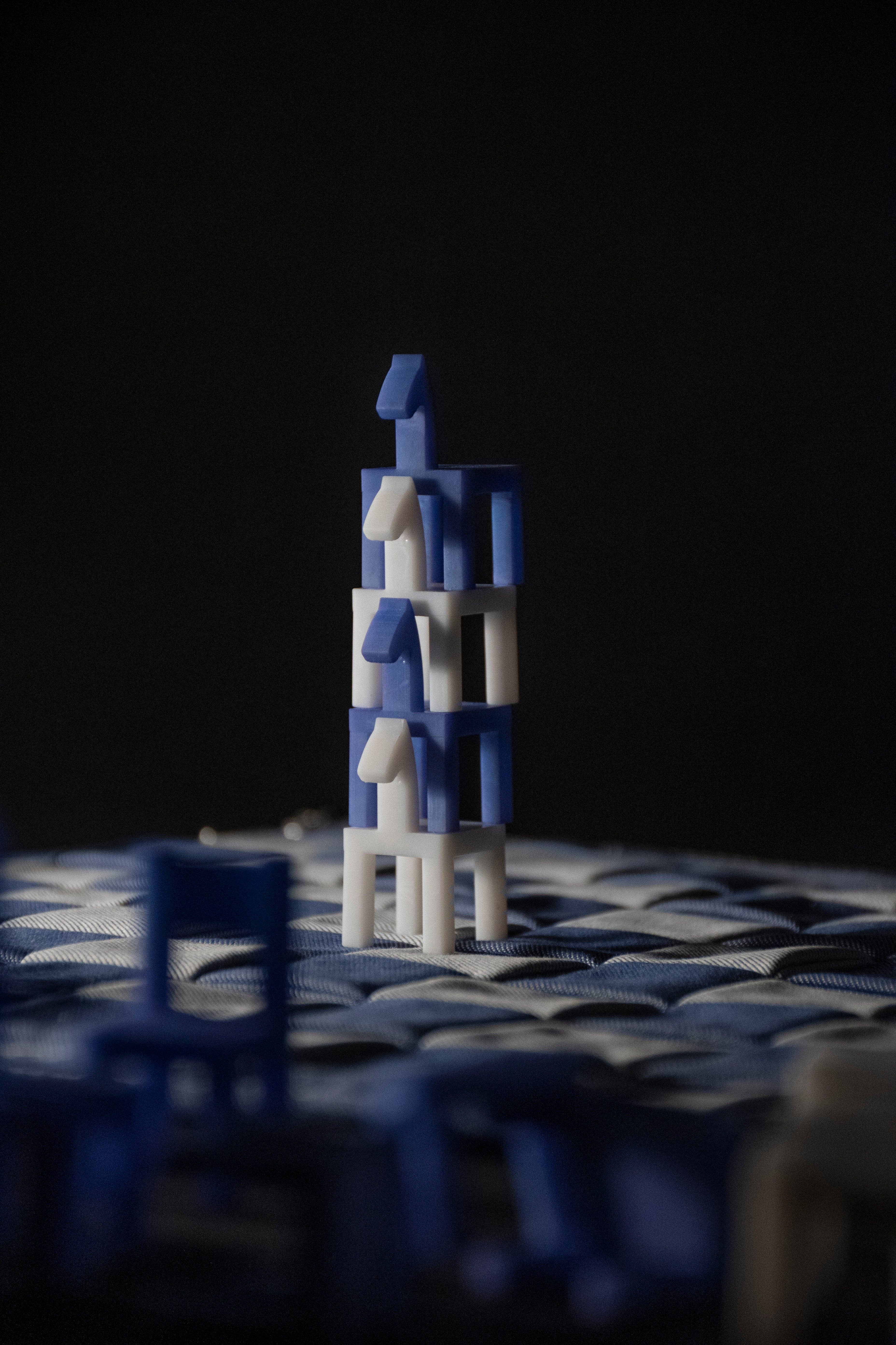 4 AM Product Design – Jogo de tabuleiro por atacado – Conjunto de Xadrez de Cadeiras – Feito à Mão – Artístico – Presente1