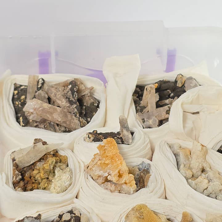 Aquamarine Daydream Wholesale - Wholesale Spiritual Stone/Crystal - Aragonite 12pcs ~ Bulk Mineral Specimens ~ Crystals4