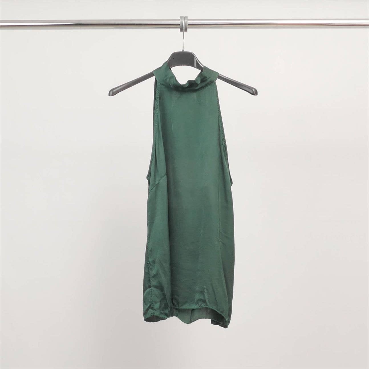 Cecile Wang - Wholesale Blouse - Women's - Sleeveless high-neck top in viscose TDM18809-3