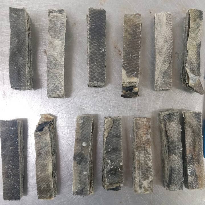 TickledPet - Wholesale Pet Treats - Dog - Salmon Finger 6 oz retail bag2