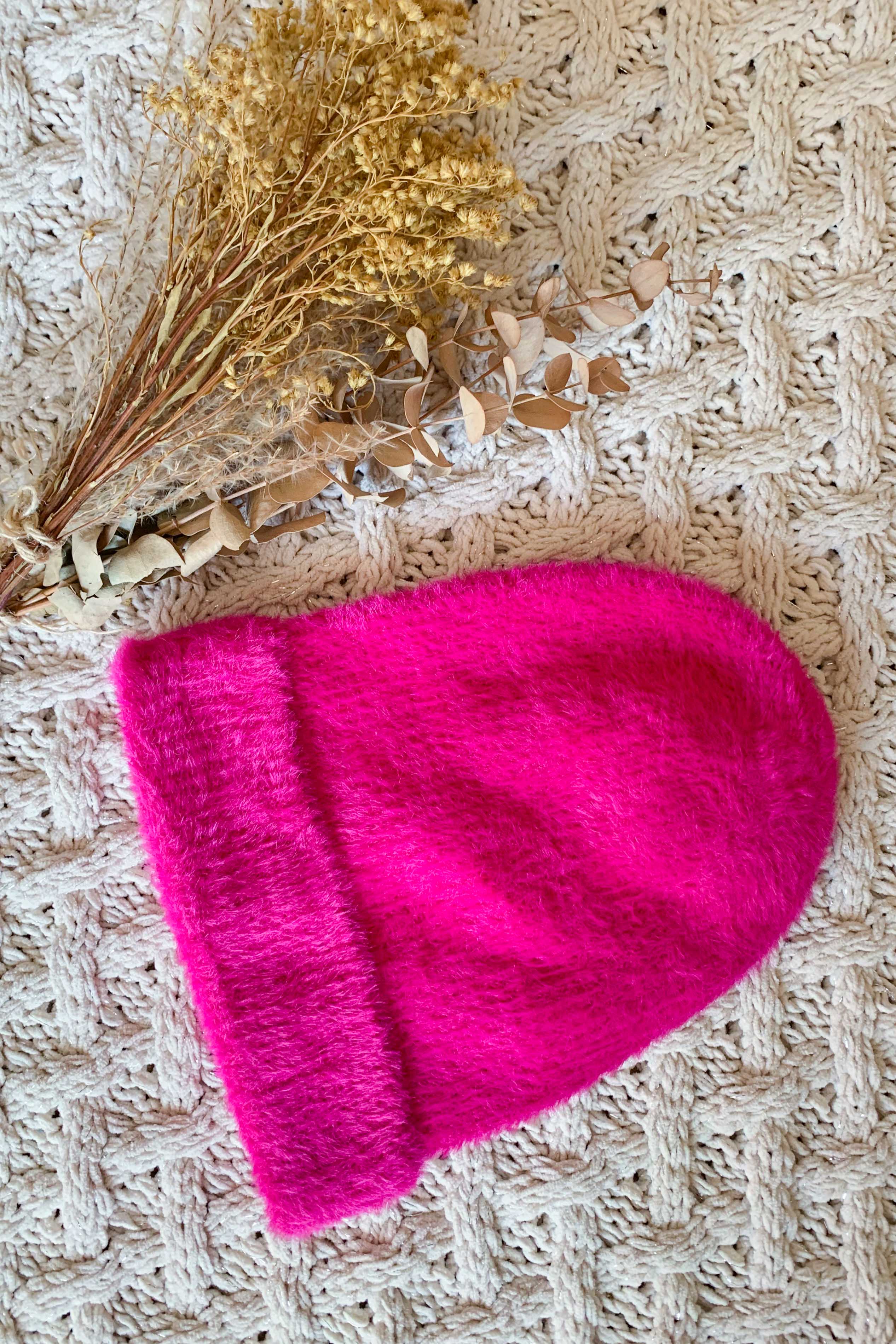 AMOLI - Wholesale Beanie - Women's - Soft Warm Ribbed Fuzzy Faux Angora Beanie3