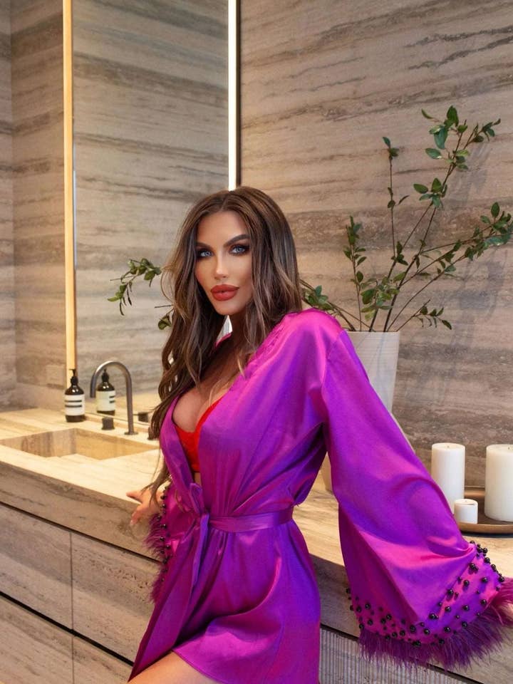 inna elsie - Wholesale Robe - Women's - SANDRA fuchsia silk robe with feathers0