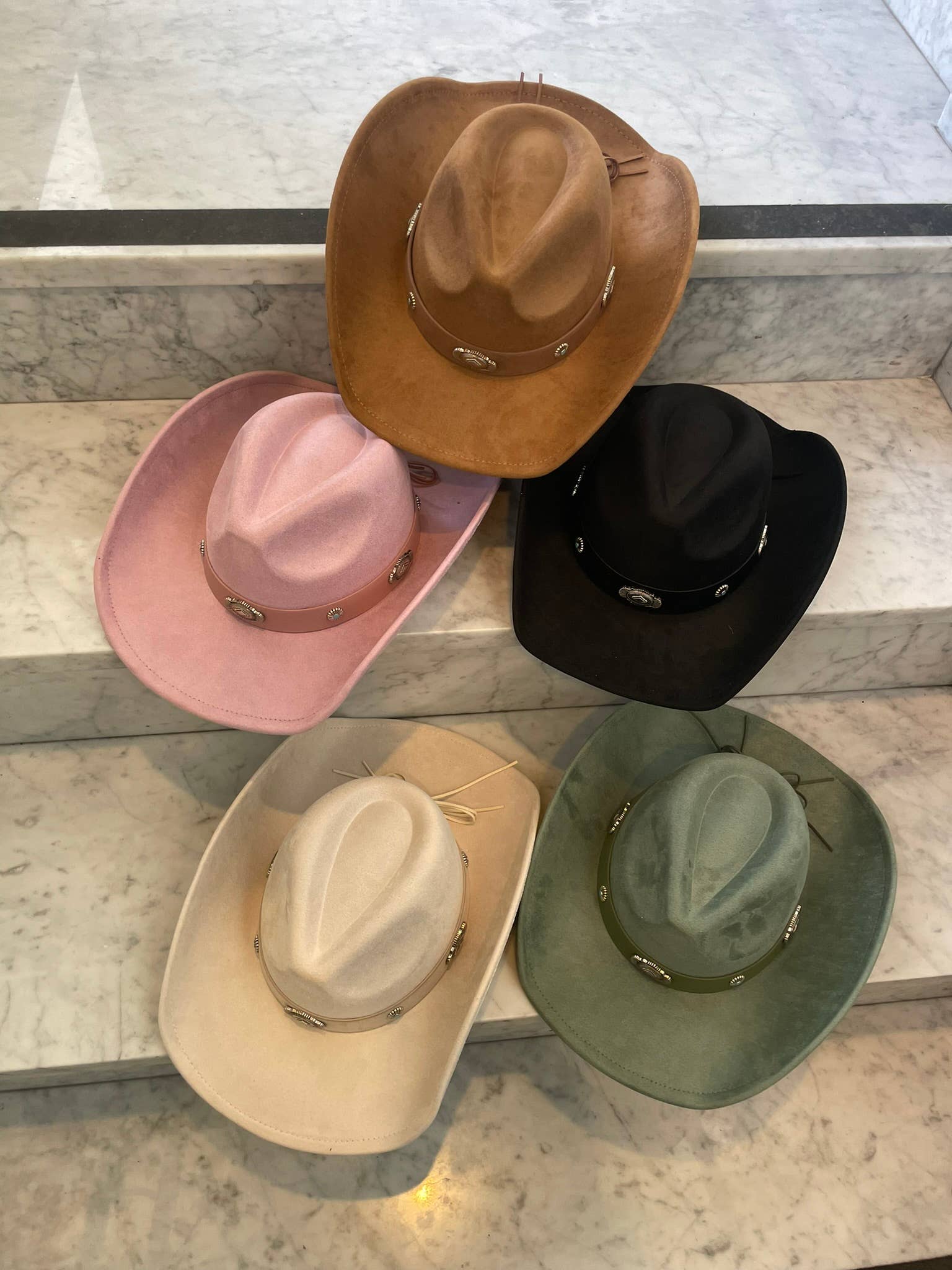 Love and Thyme – wholesale Cowboy Hat – Women’s – Western Disc Ribbon Strap Cowboy Hat7