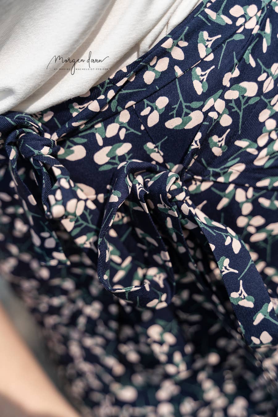 Eglantine et Zoé - Wholesale Stofrol - Atlantisch blauwe viscosestof van keperstof14