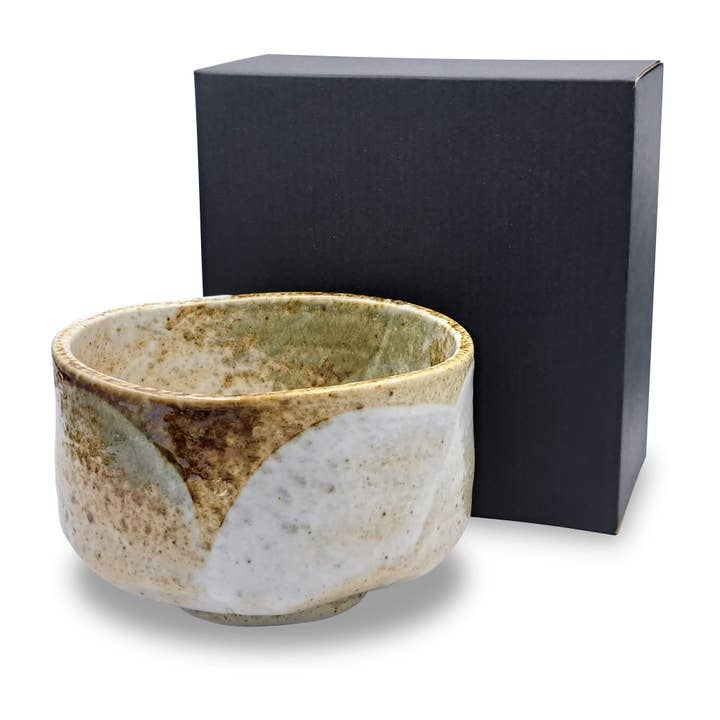 Japanese matcha bowl Chawan Yuki handmade in ceramic for wholesale by Matcha Passion GmbH