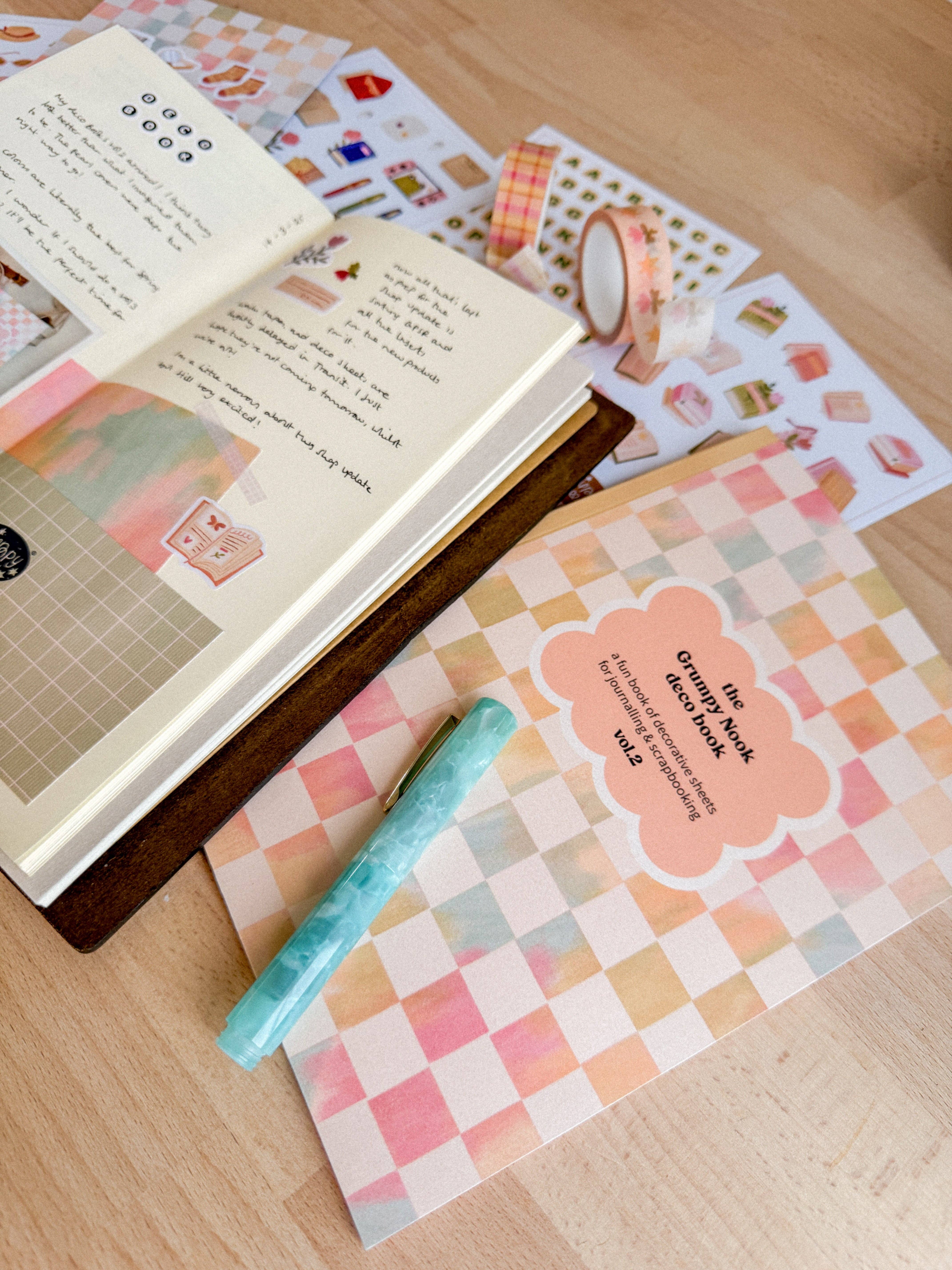 Grumpy Nook - Wholesale Scrapbook - The Grumpy Nook Deco Book: Vol 22