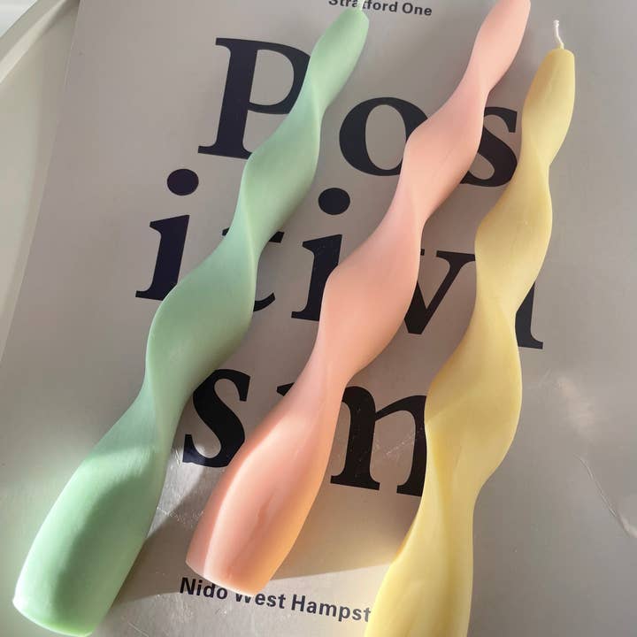 LA AROMA CANDLE CO. – Engroshandel Stearinlys/lysestage – Twist snoet stearinlys 21 cm (et par)6