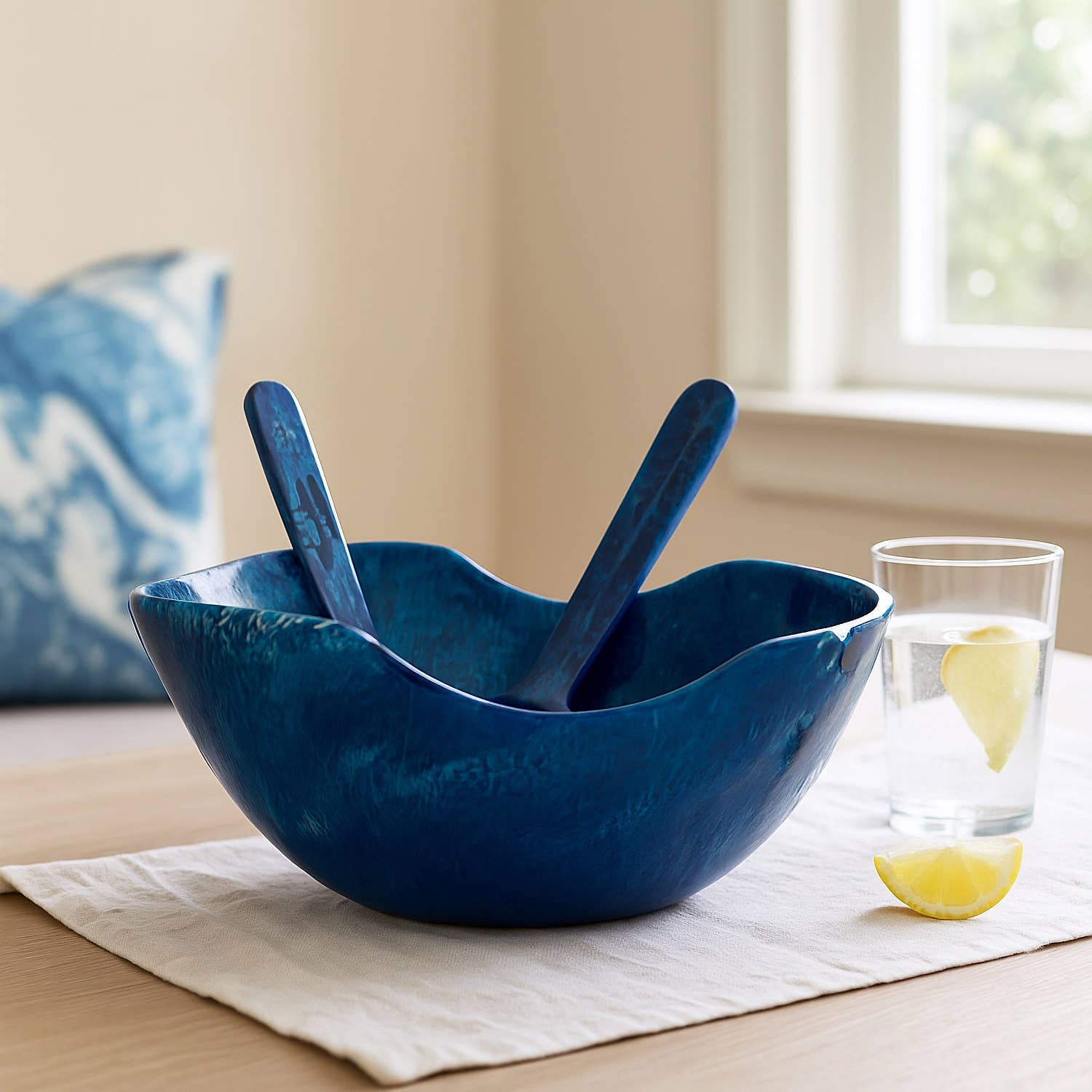 Salad Servers Set of 2 Blue Resin Dia 11" for wholesale on Faire6