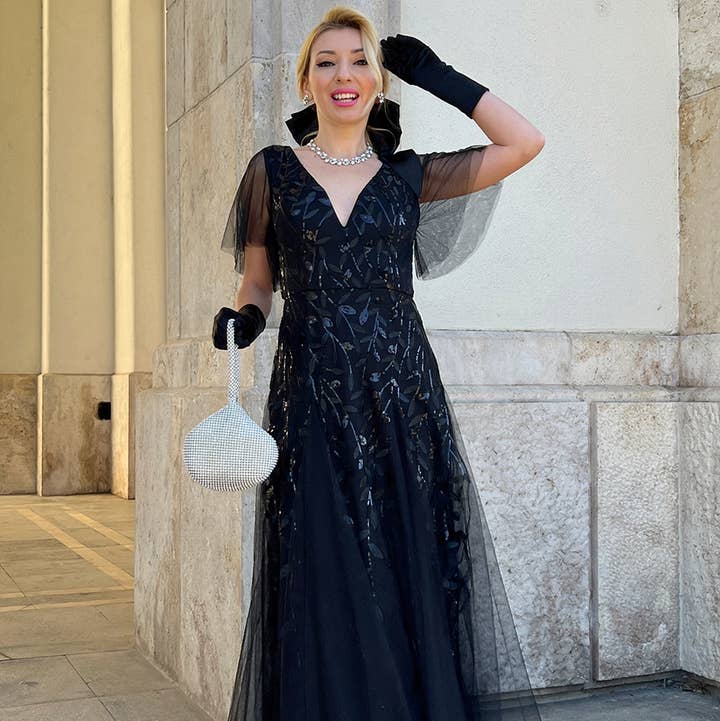 Romantisk aftonklänning med glittrande V-ringning och volangärmar för wholesale av Ever-Pretty