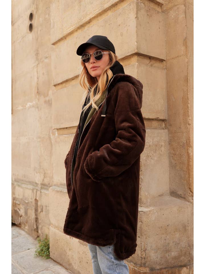 Attrait Paris - Wholesale Parka - Women's - Long hooded parka, reversible fur (Copy)6