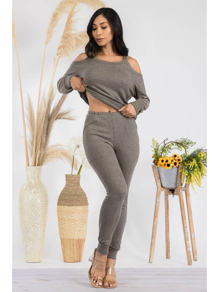 H&H Fashion Inc. - Wholesale Lounge Set - Women's - HH669R1-SOLID - 2 PC Top & Jogger Set 2
