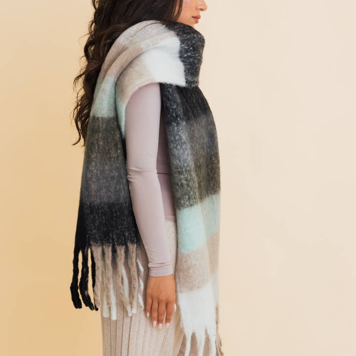 Leto Accessories - Wholesale Scarf - Women's - Cozy Breeze Oversized Fringe Scarf - Fall & Winter Essential