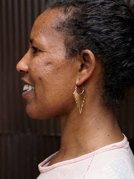 Fair Anita – wholesale Hoop-örhängen – Geometriska triangelbågar1