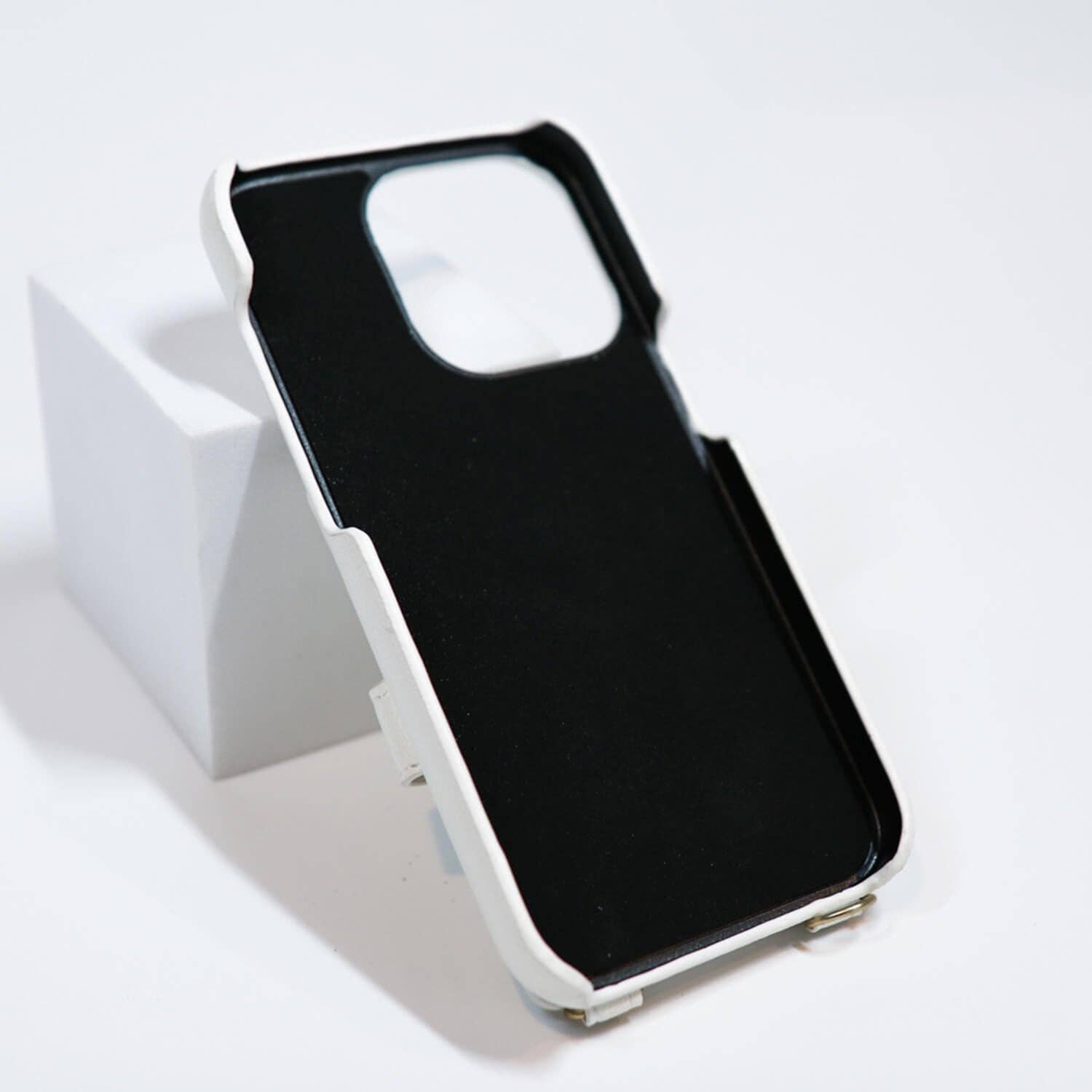 Bryten - Wholesale Phone Wallet - Women's - Silverlake  Vegan Leather Wallet Crossbody Phone Case for iPhone 14 Pro / iPhone 13 Pro - Pearl White4