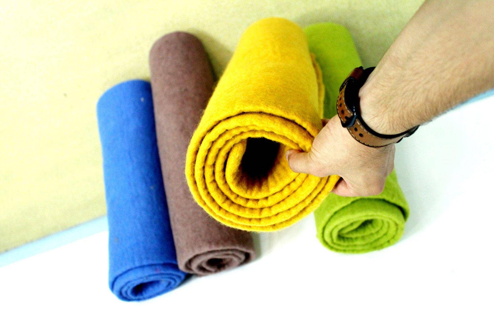 Woollyfelt - Wholesale Yoga Mat - Handmade Customizable Natural Wool Yoga Mats3
