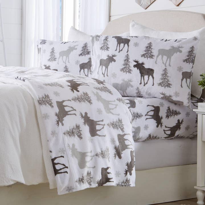 BH Collective - Wholesale Sheet Set - 4-Piece Printed Plush Sheet - Velvet Luxe Collection