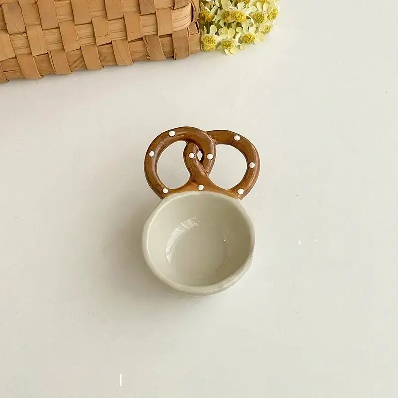 Otterware – Großhandel Gewürz-/Dipschale – Handgefertigte Mini-Keramikschalen - Brezel- & Laibgriffe3