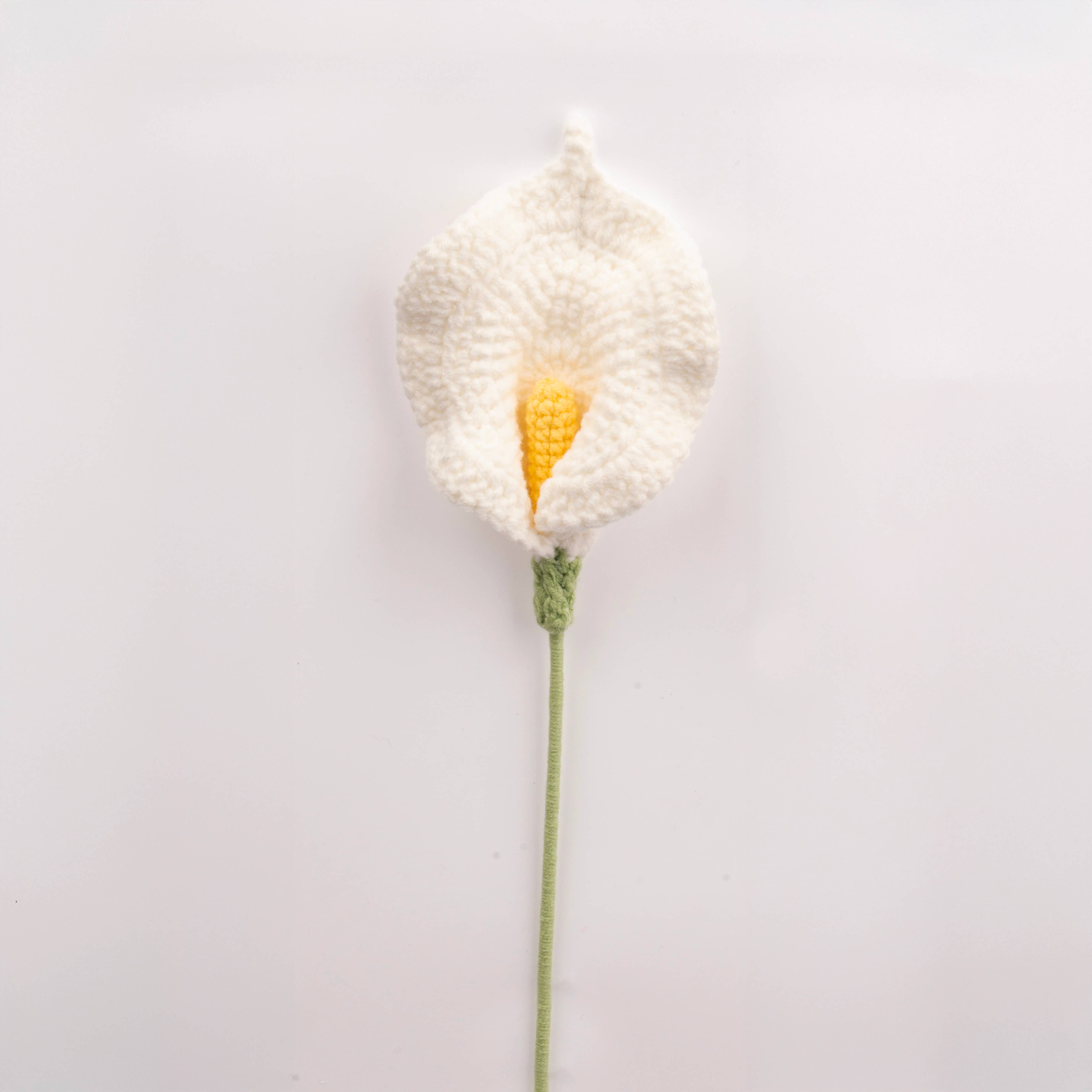 Vit Handgjord virkad blomma - Kalla lilja för wholesale på Faire0