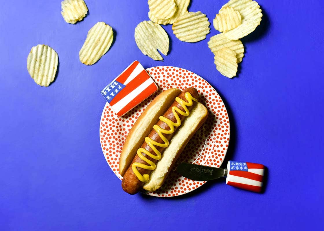 Happy Everything! - Vente Assiette - Assiette ornée d'un drapeau2