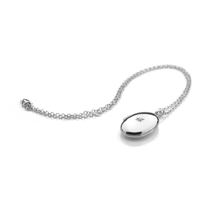 Romantic Oval Locket for wholesale by Hot Diamonds