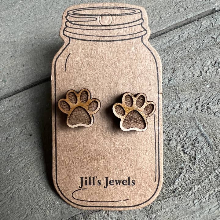 Trä hund tass örhängen för wholesale av Jill's Jewels