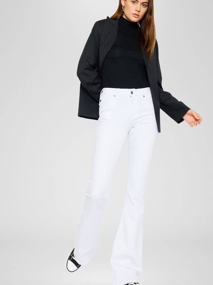 OPEN PACK MID RISE WHITE FLARE JEANS-KC6102WT-OP for wholesale by Kan Can USA