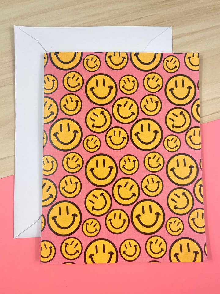 Carte de vœux à motif rose Always Smile Smiley Face pour la vente par Made Line Designs