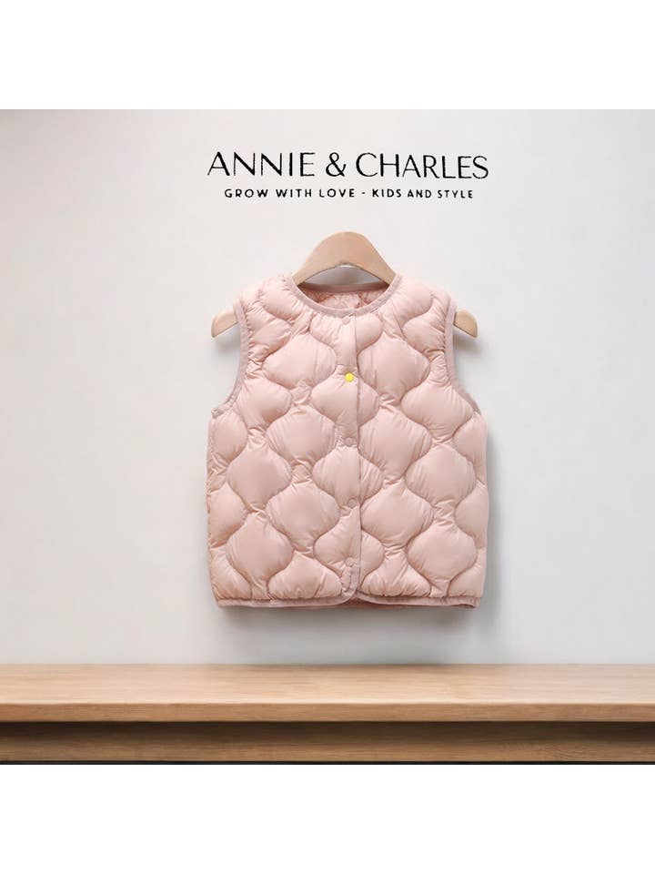 Annie & Charles - Vendita all'ingrosso Gilè imbottito - Bambini - Gilet trapuntato leggero Annie & Charles® con imbottitura in piuma1