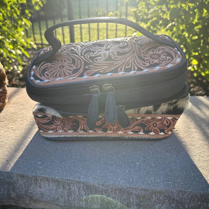 BDN Boutique - Wholesale Make-up/cosmetic bag - Hand Tooled Leather Cosmetic Make up Bag Women Travel Portable Pouch - Luxury Toiletry Bag14