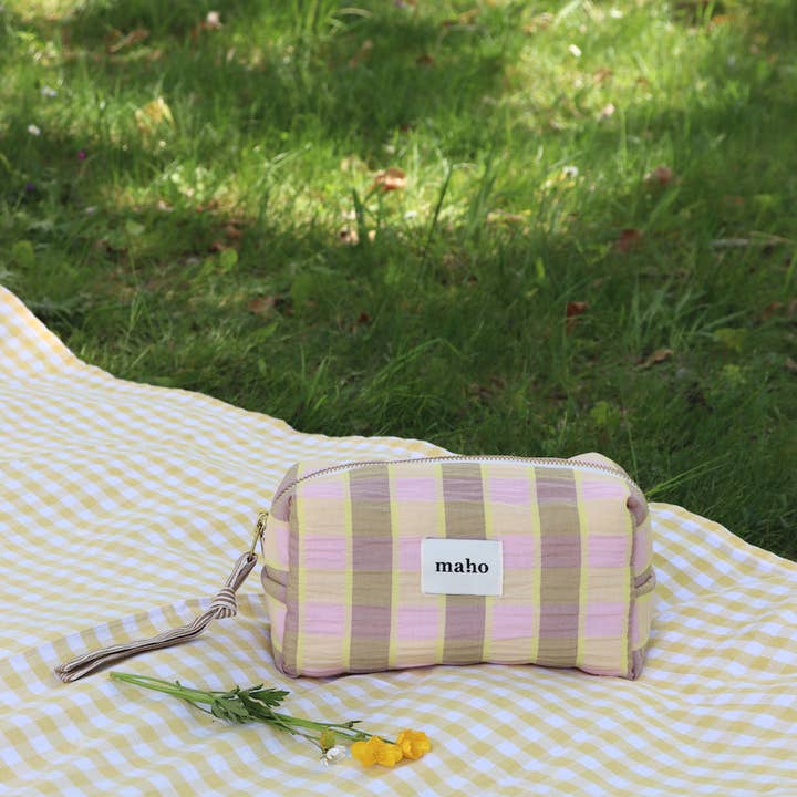 Maho - Wholesale Toiletry Bag - Women's - Claudia Seersucker5